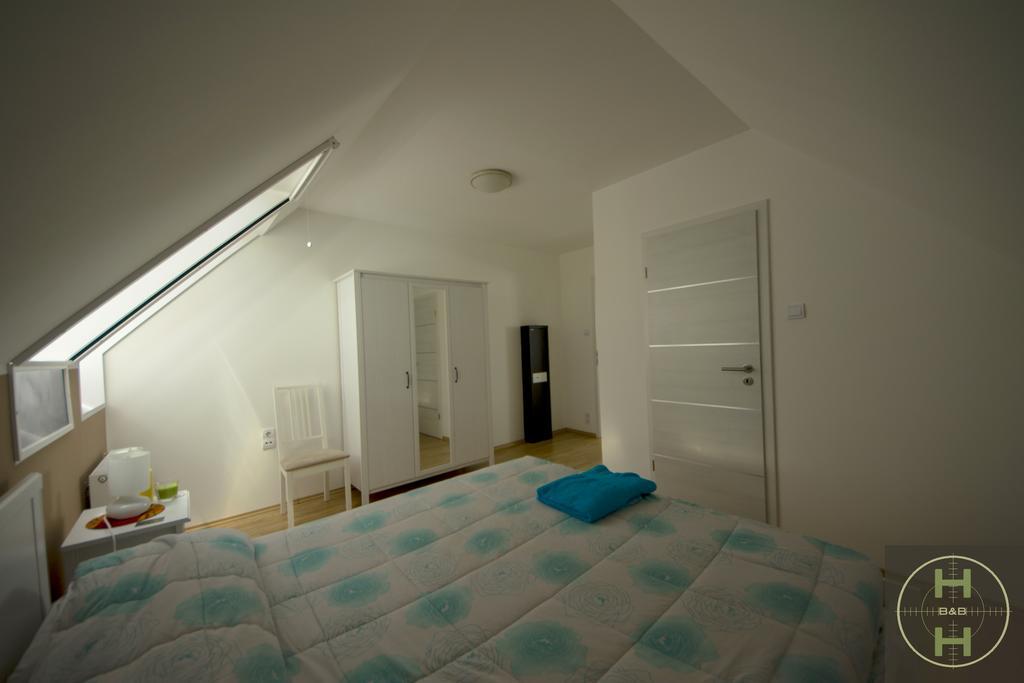 Hunters House Kft Bed And Breakfast Toltestava Esterno foto